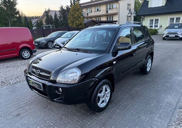 Hyundai Tucson cena 17900 przebieg: 241124, rok produkcji 2006 z Kędzierzyn-Koźle małe 742